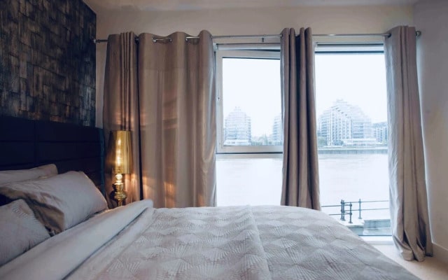 Thames Riverside Apartment in London