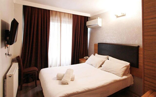 Lyon Hotel