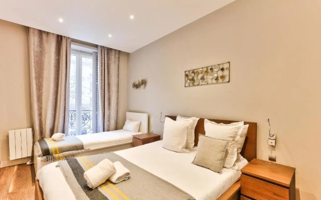 57 - Luxury Parisian Home Sebastopol 1