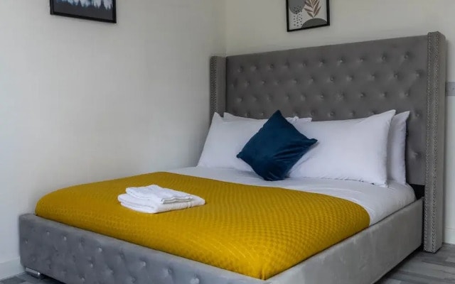 3bed Apt -city-8guests-freeparking-fastwifi