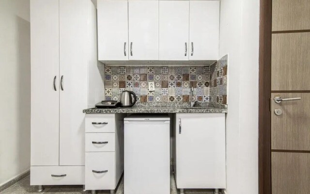 Comfy Studio Flat With Great Location in Beyoglu-1