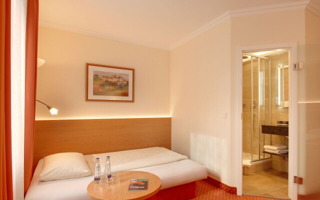 Hotel Kriemhild am Hirschgarten