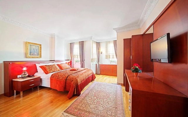 Dilhayat Kalfa Hotel