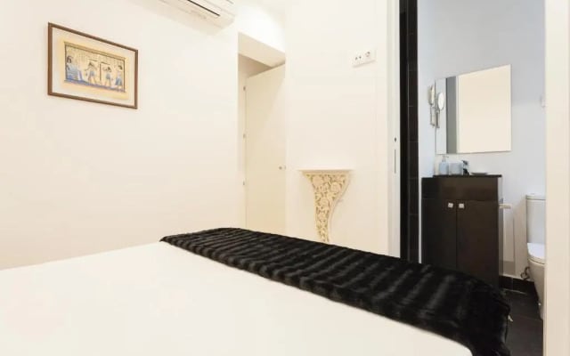 For You Rentals Puerta del Sol Apartments PRE10B