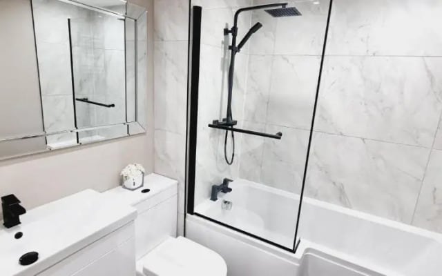 Two Double Bed Suite, Liverpool City Centre