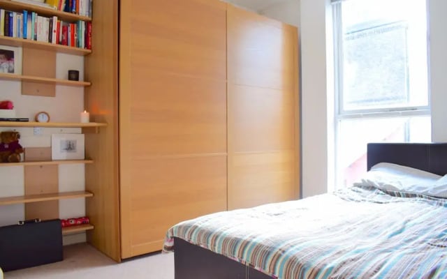Modern 2 Bedroom Apartment Near Tower Hill