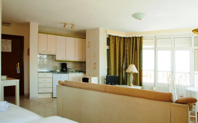 Palm Beach Club Aparthotel