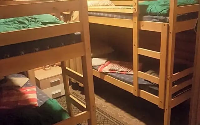 Hostel P33
