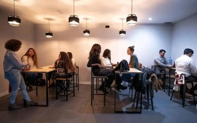 Hostal MYD Madriz