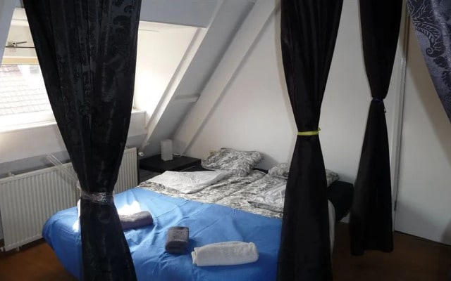 Leidse Square Nightlife Apartment