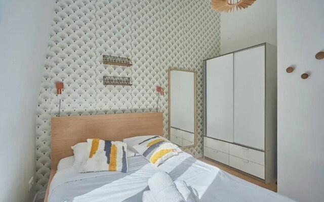 New Apartment Boulogne Facing "les Passages"