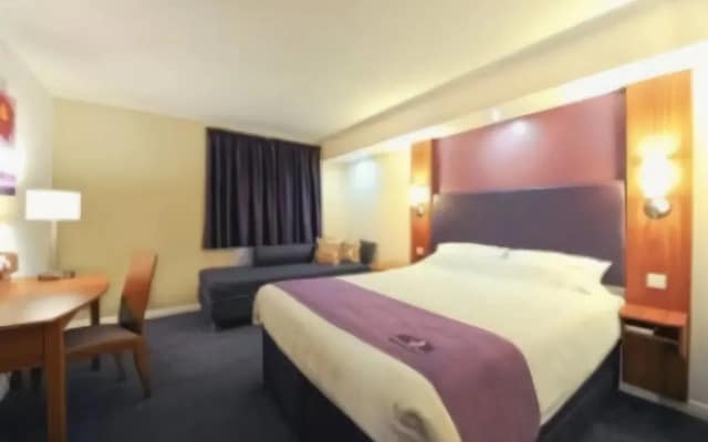 Premier Inn Manchester - Denton