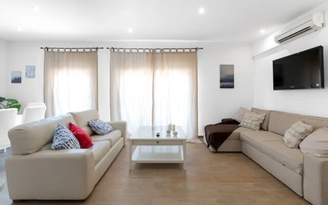 Maka beach apartment v