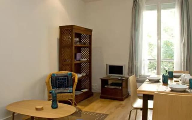 Two Bedroom Apartment Montparnasse (341)