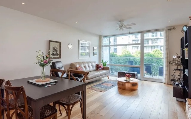 Gorgeous 2 Bed, with Balcony, Battersea