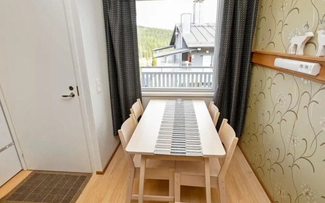 Snowflake b 24 Kuusamo