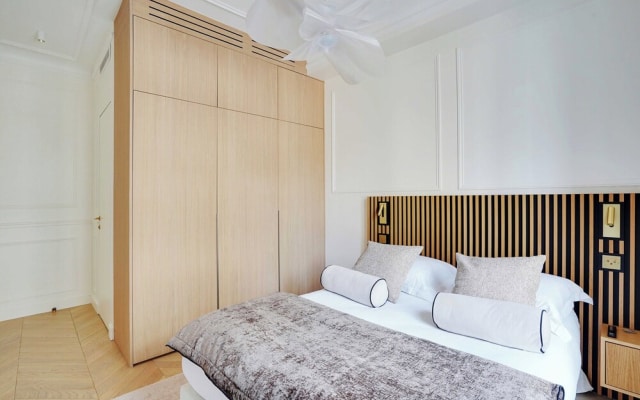 Elegant A/C Apt 2br/6p - Paris 17th/monceau