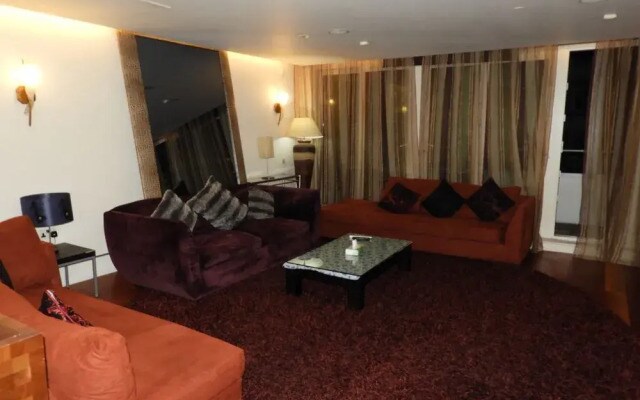 Brompton Road Apartments 3 beds