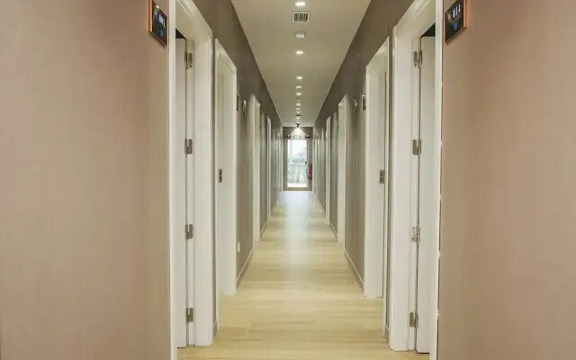 Hotel Golden Madrid