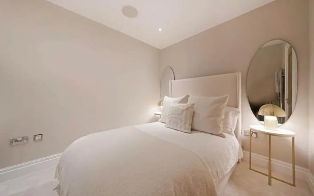 Riverside Retreat in Central London