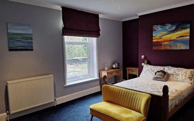 Room-comfortable and Spacious Double En-
