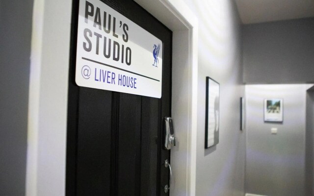 Paul's Studio @ Liver House