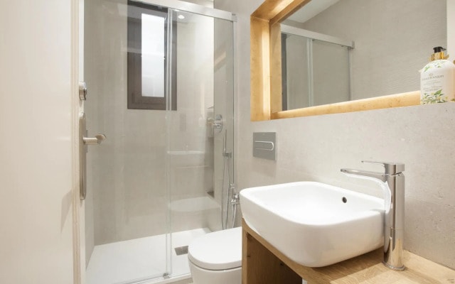 SAGRADA FAMILIA Sagrada Familia Luxury Flat for 6