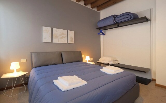Venice Style Apartments