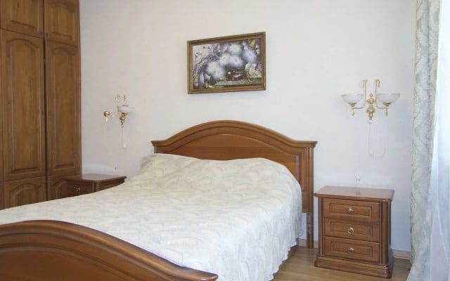 LUXKV Apartment on Panfilovskiy 3