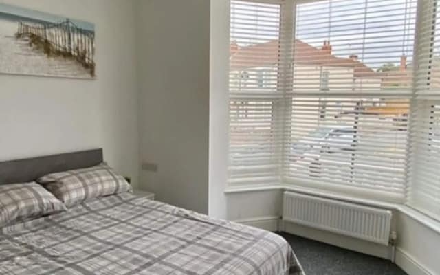 OYO Hillcrest Studio Apartments