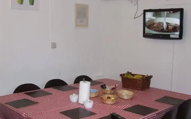 Cedars House Hotel