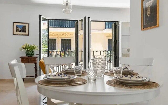 Classic Urban Flat in Malaga City Center - Mal05