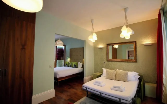 Residences at The Gyle - London
