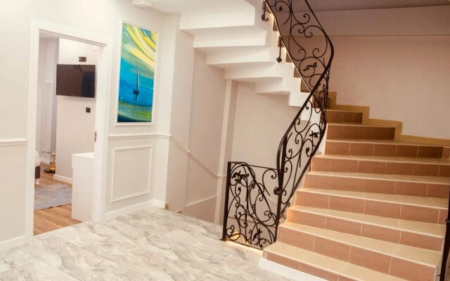 Hodegon Suite Hotel