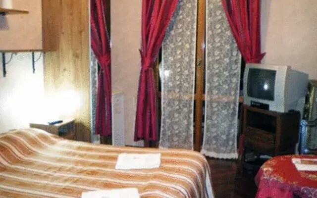 Rome Nice Room