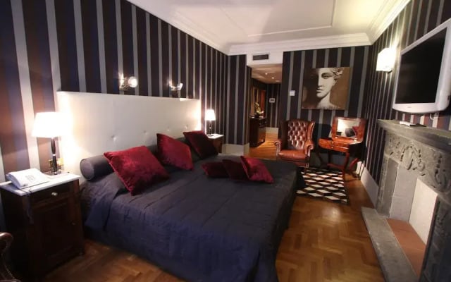 The Inn at the Spanish Steps Prestige Collection - The Pearl