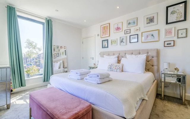 Penthouse With Views Of Alexandra Palace