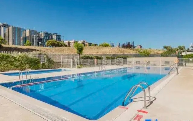 Modern apartment Near city center, Airport,  Metro