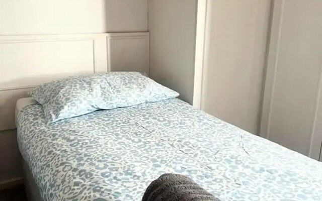 Central London Modern Apartment With 3 Bedrooms