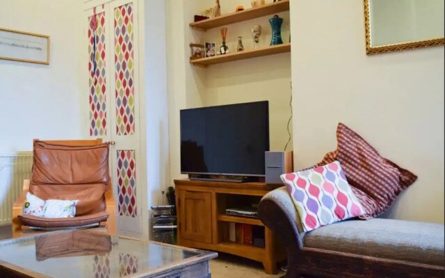 2 Bedroom Apartment With Private Garden