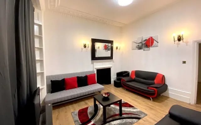 Luks Apartments