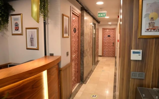 Perante Hotel Aziayli