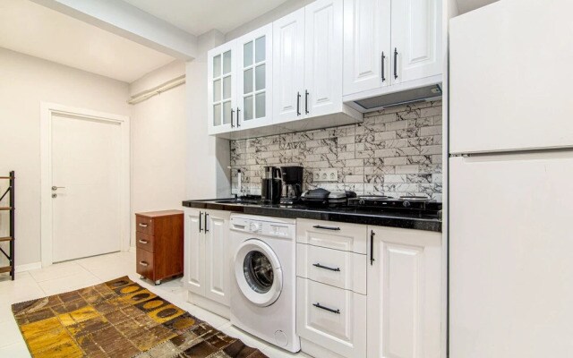 Comfy Apartment With Central Location in Sisli