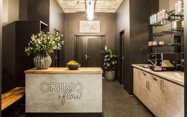 Design Hostel P182