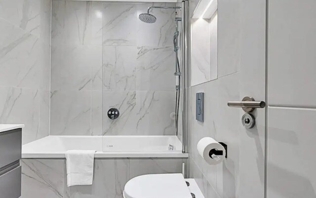 Chiswick Gem: 2 Bedroom Flat