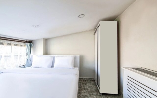 Comfortable Flat With View in Beyoglu