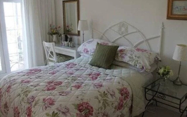 The Avenue Bed and Breakfast