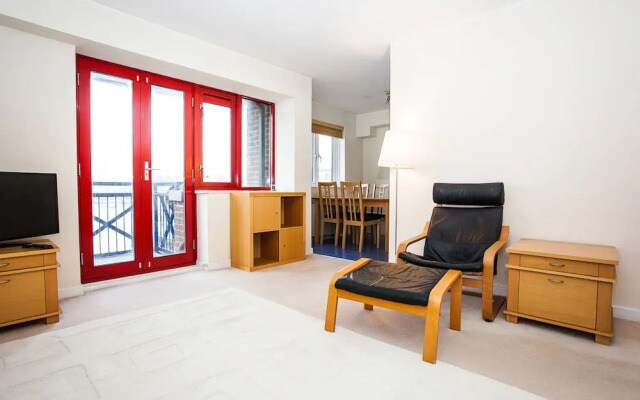 Quiet 3 Bedroom Apartment With Stunning Views