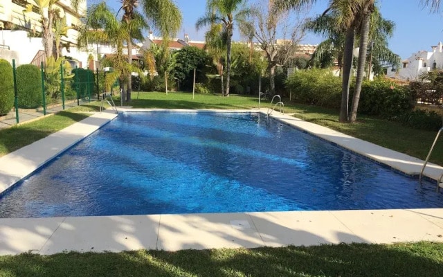 Lovely, Sunny, Secure, Panoramic Seaview Apart With Wifi