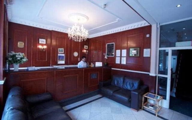 Camelot House Hotel